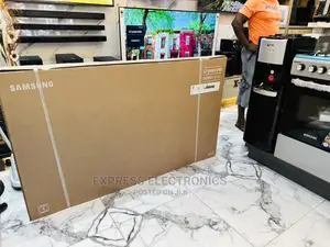 Flim Maker Midea Sleek Samsung Bu8000 65” UHD Screen