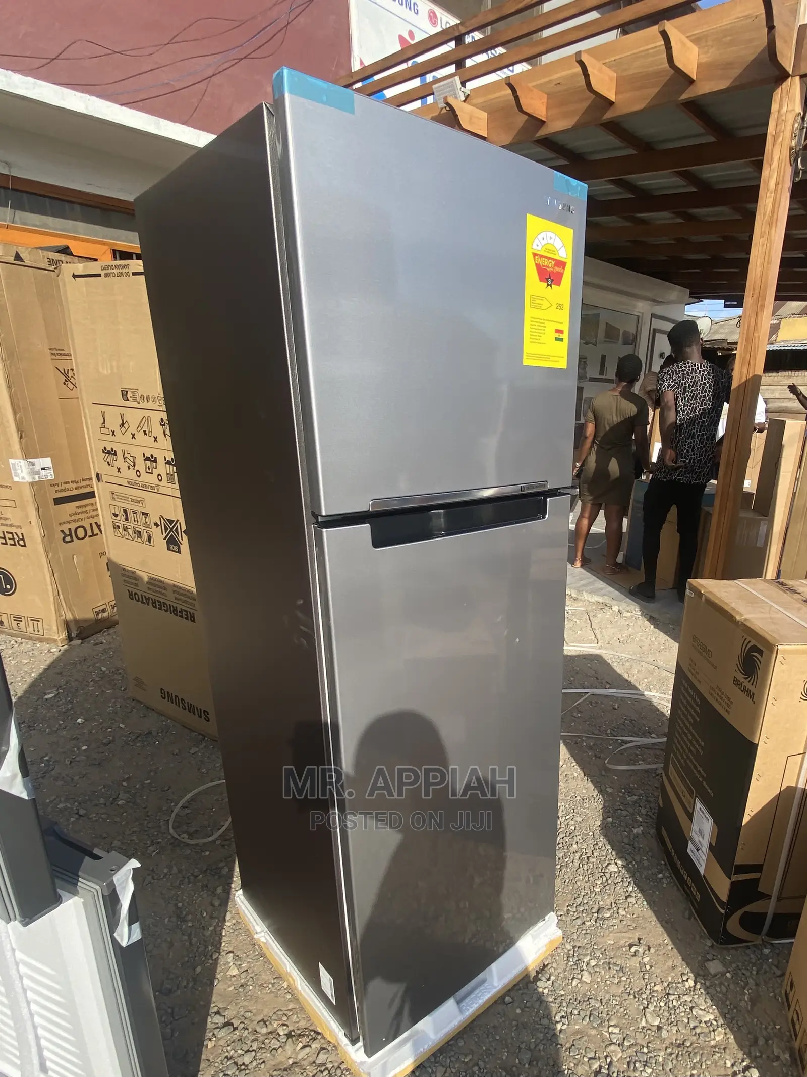 Extremely Chilling Samsung 280ltr Digital Inverter Fridge.