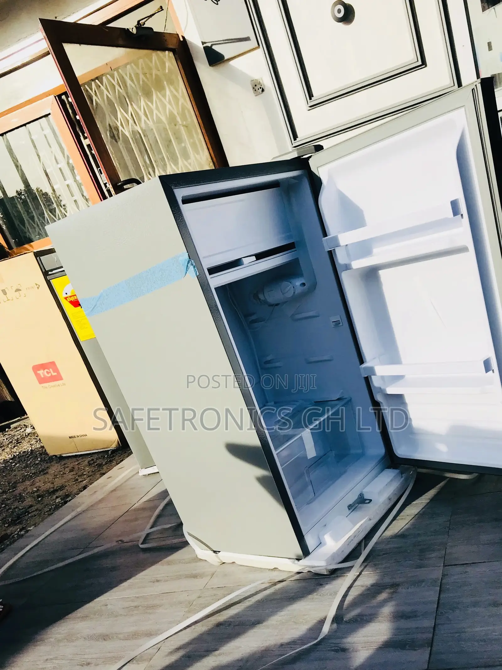Perfect 82L Zara Single Door Refrigerator Tabletop