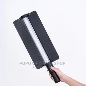 ZGRL RGB Led Stick With Barn Doors