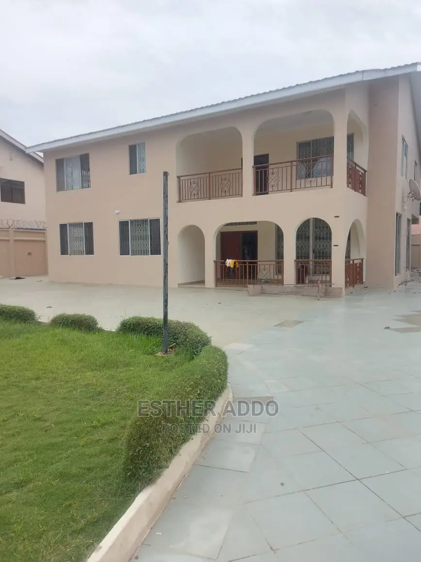 4bdrm Mansion in East Legon for rent
