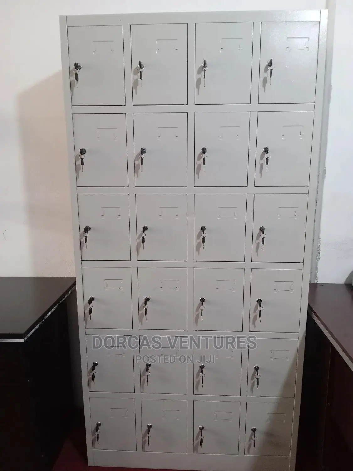 24 Doors Lockers