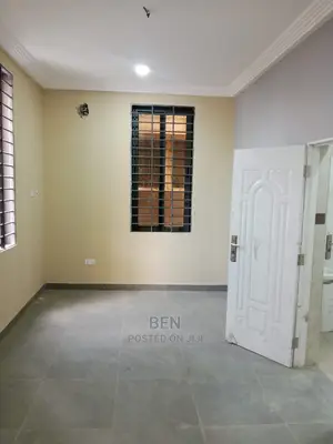 6bdrm Mansion in Pokuase New Road, Ablekuma for sale