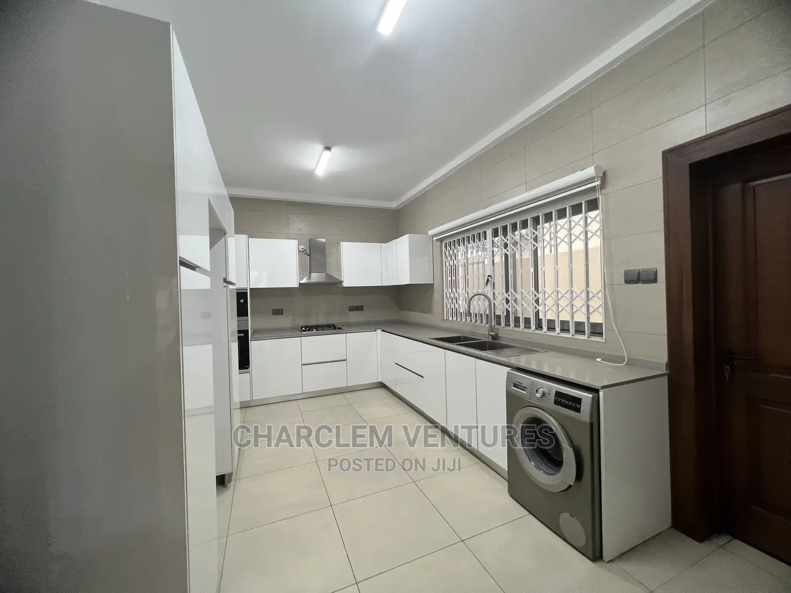 Furnished 3bdrm Townhouse / Terrace in Charclem Ventures, Labone
