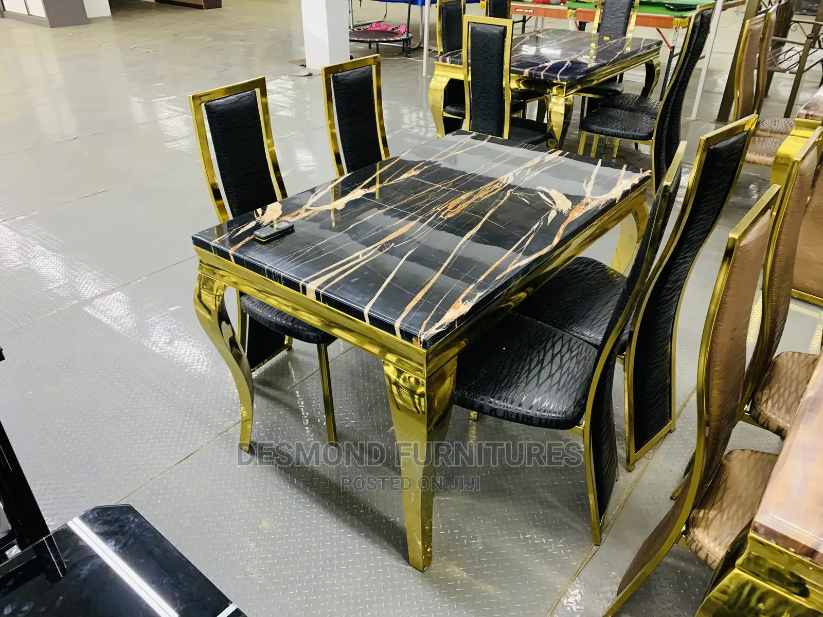 Dining Table With 4 Chairs