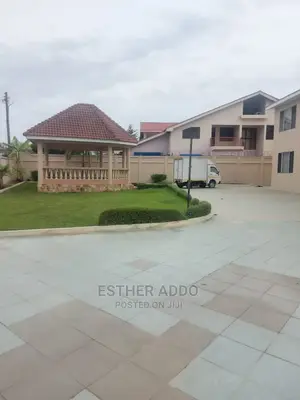 4bdrm Mansion in East Legon for rent