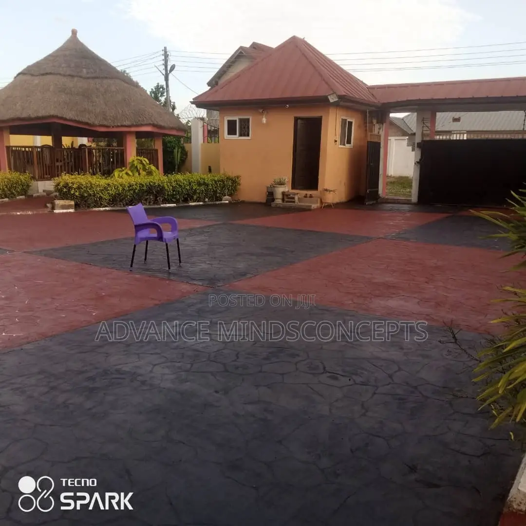 Floor Design/ Construction