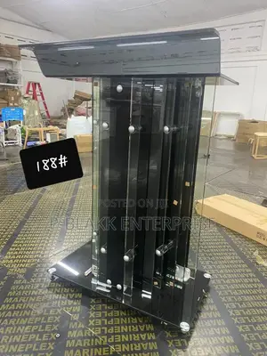 Quality Glass Pulpit