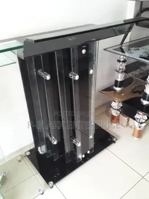 Quality Glass Pulpit