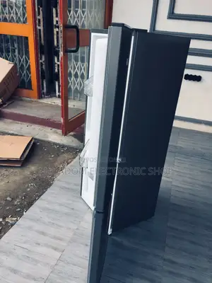 Discover Zara 201 Litres Refrigerator – Bottom Freezer