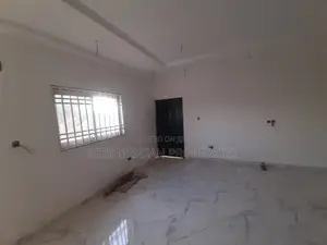 5bdrm House in North Legon for sale