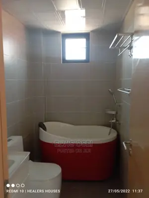5bdrm House in Adjiringanor, East Legon for sale