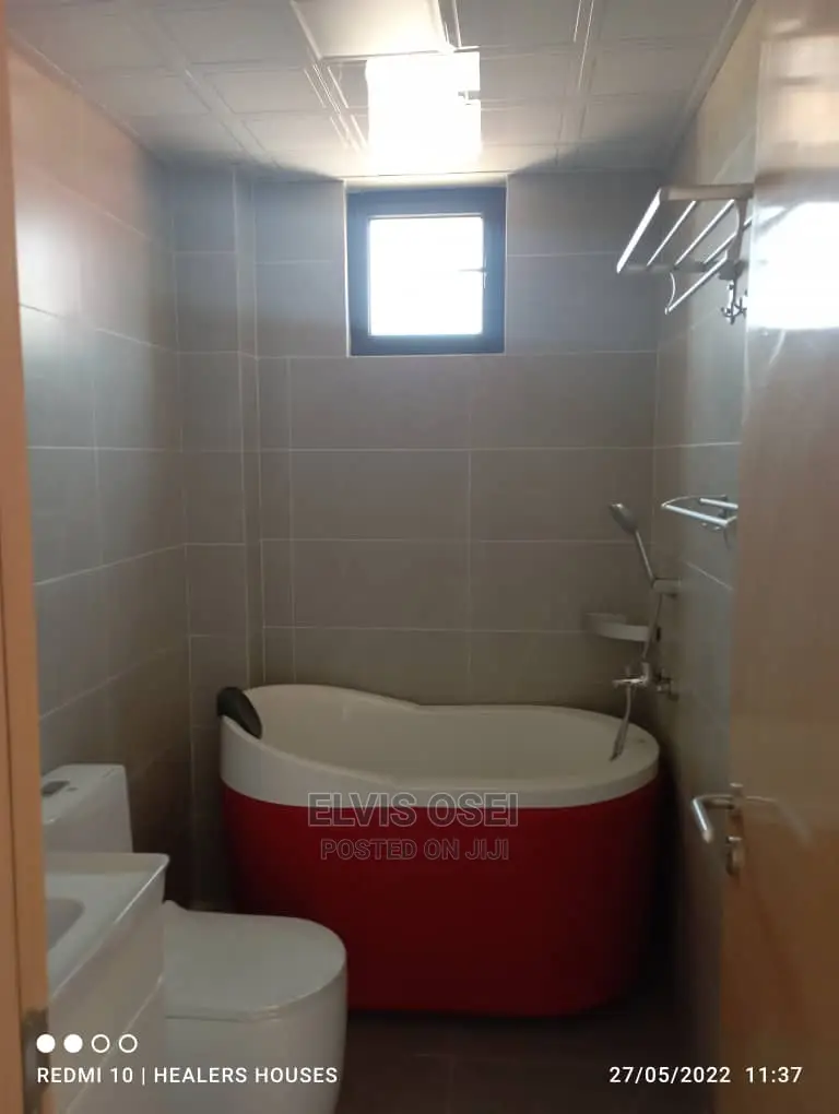 5bdrm House in Adjiringanor, East Legon for sale