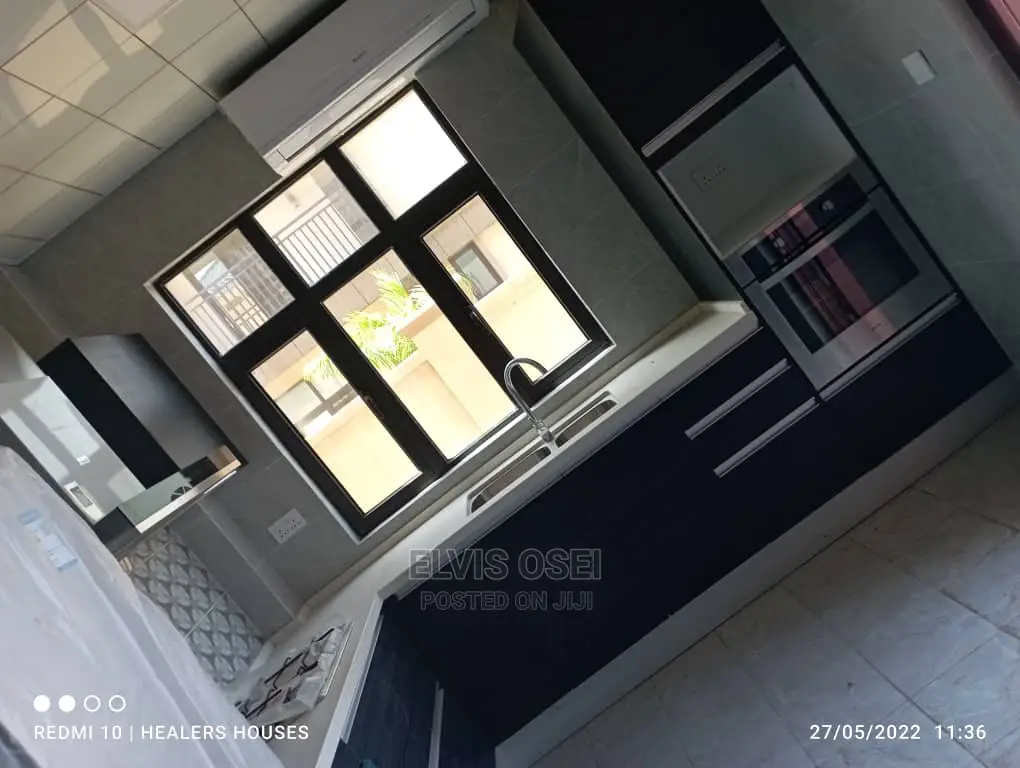 5bdrm House in Adjiringanor, East Legon for sale