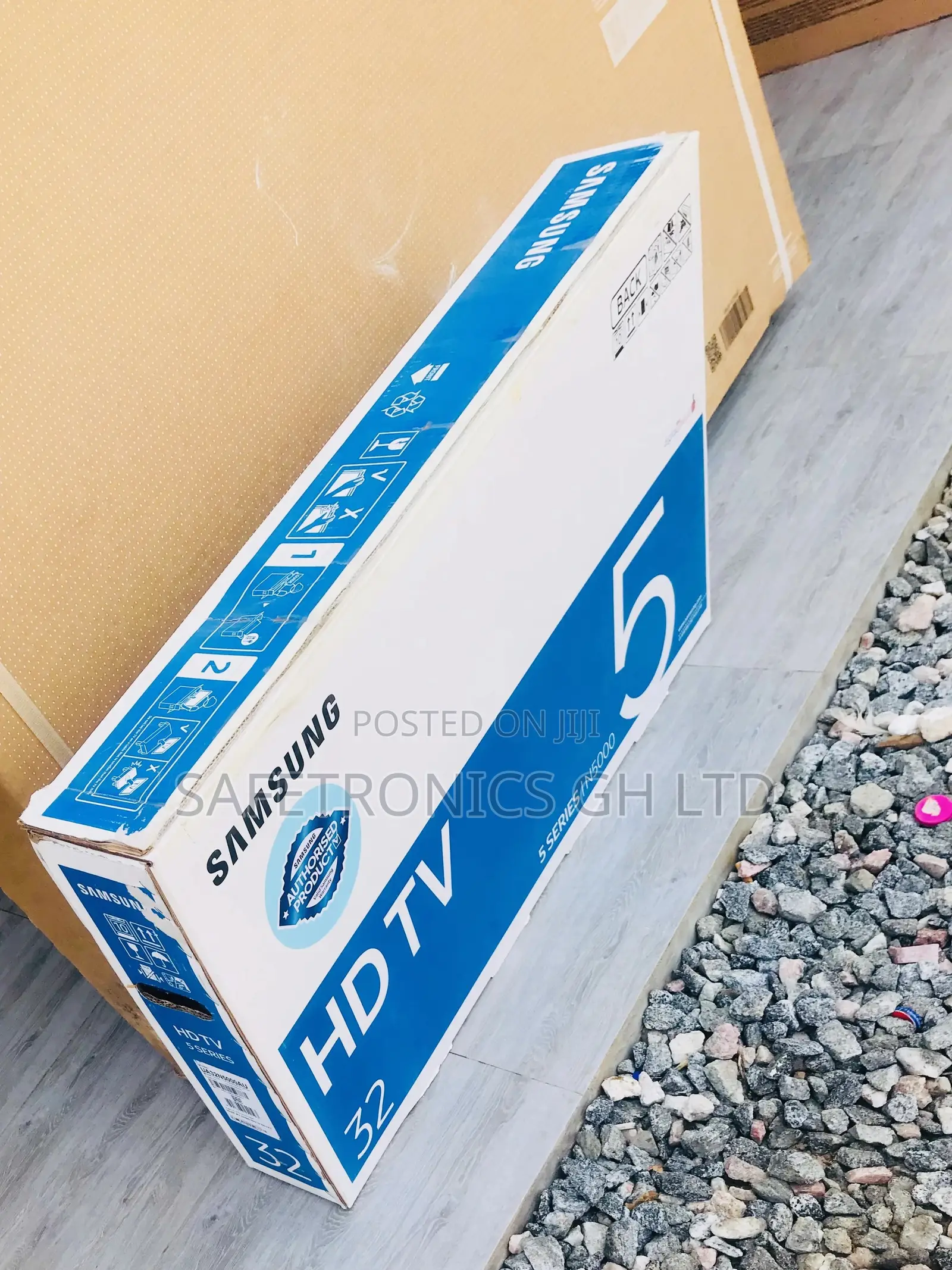 Quality and Best Samsung 32 Inches Glossy LED 