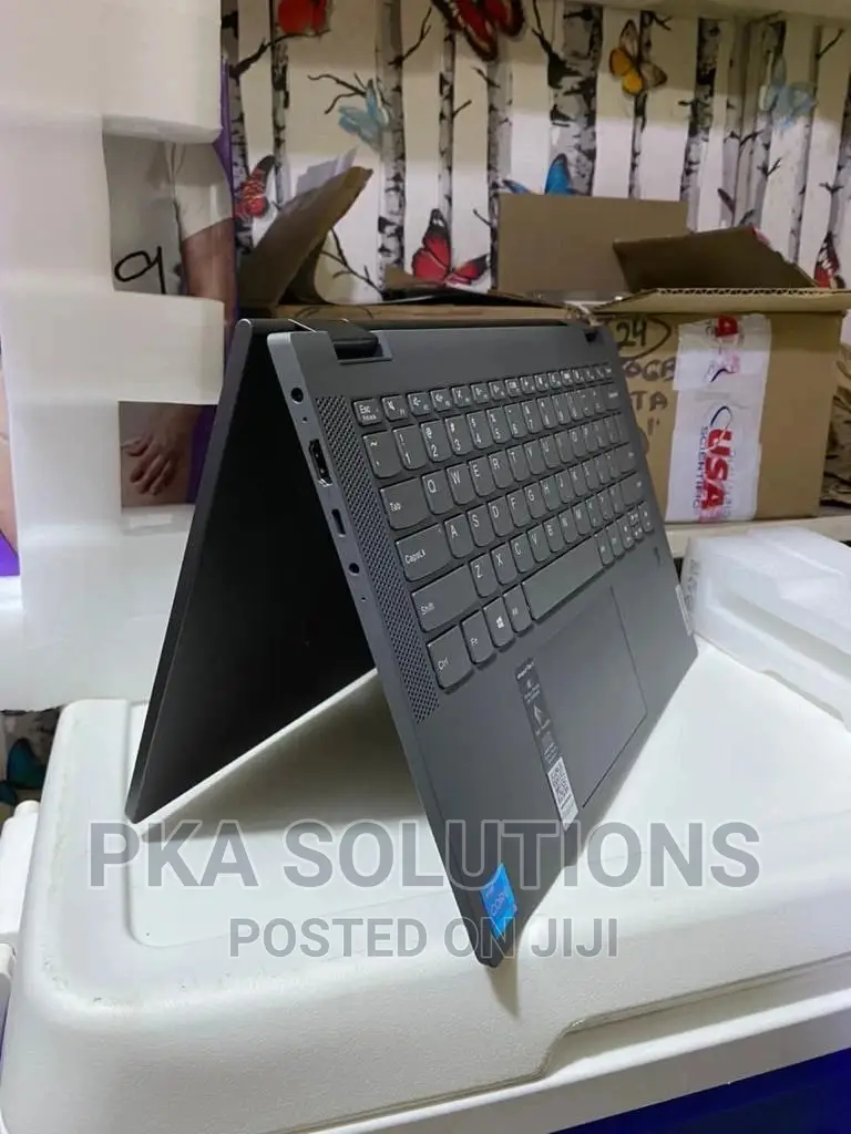 New Laptop Lenovo 8GB Intel Core I3 SSD 128GB