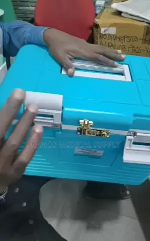 Vaccine Carrier (12 Litres)