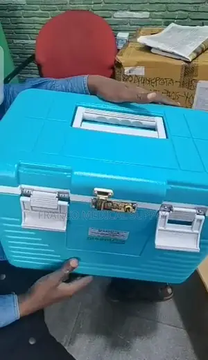 Vaccine Carrier (12 Litres)