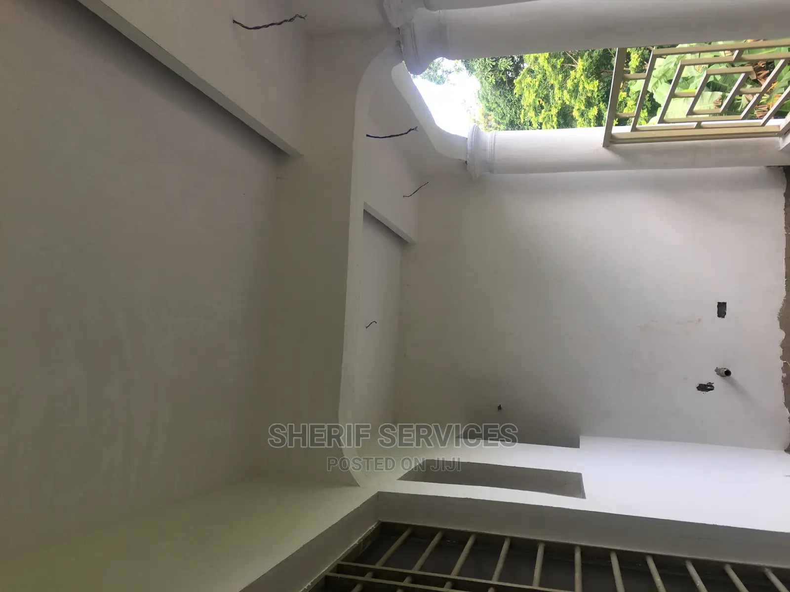 Wall Skimming=Andrui Inside and Outside Fixings Corner Mauld