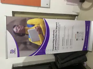 Pull Up Banner With Machine