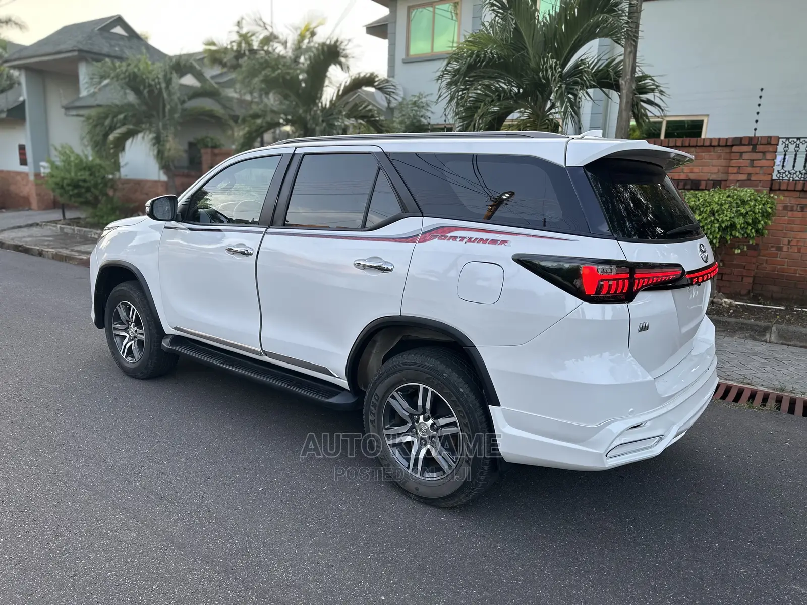 Toyota Fortuner 2.7 AWD 2016 White