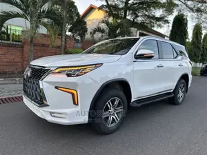 Toyota Fortuner 2.7 AWD 2016 White