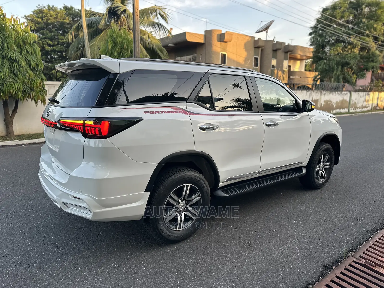 Toyota Fortuner 2.7 AWD 2016 White