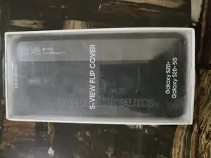 Samsung Galaxy S20+ S-View Flip Cover