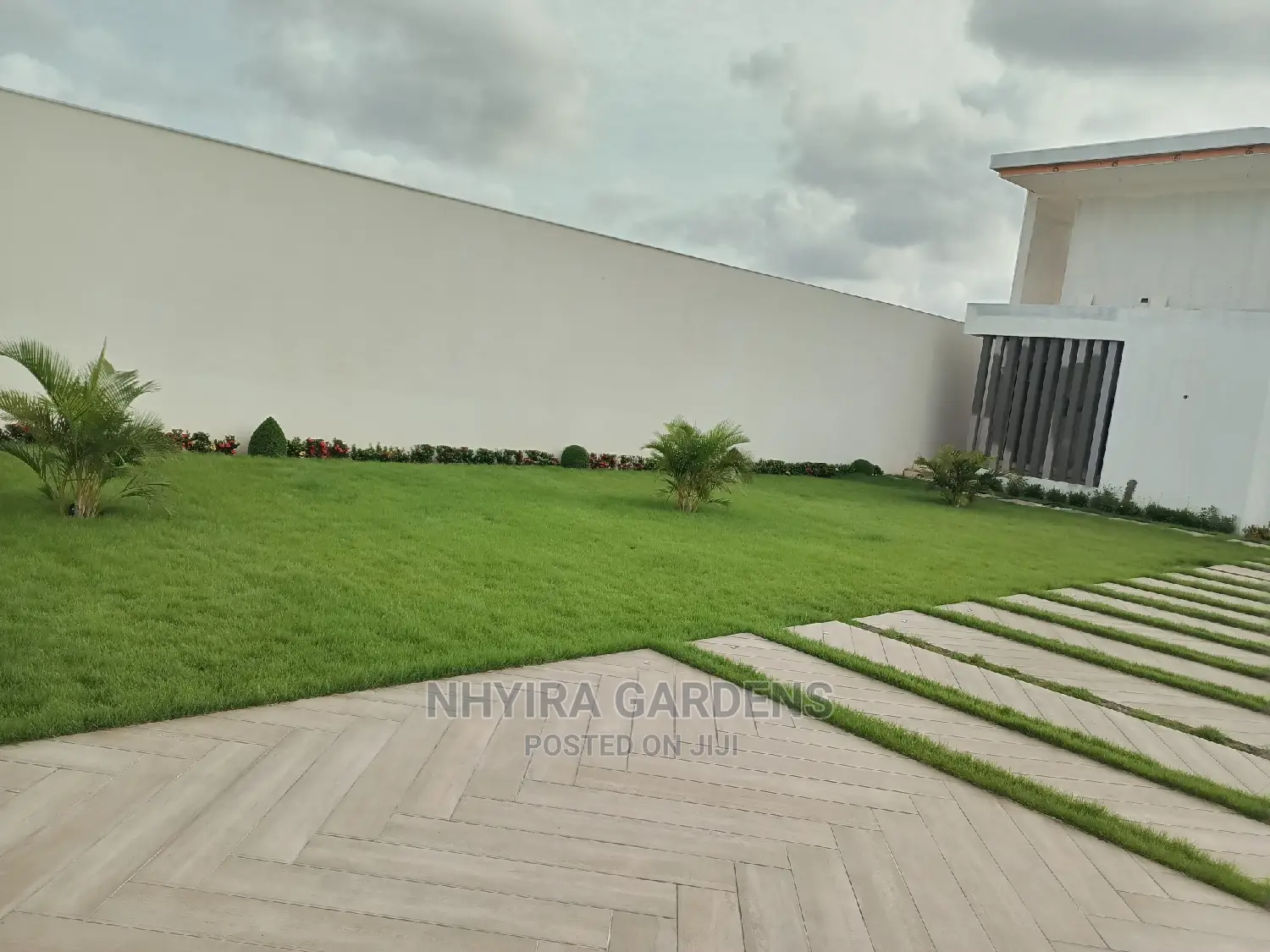 LAWN DESIGN ( Natural Grasses )