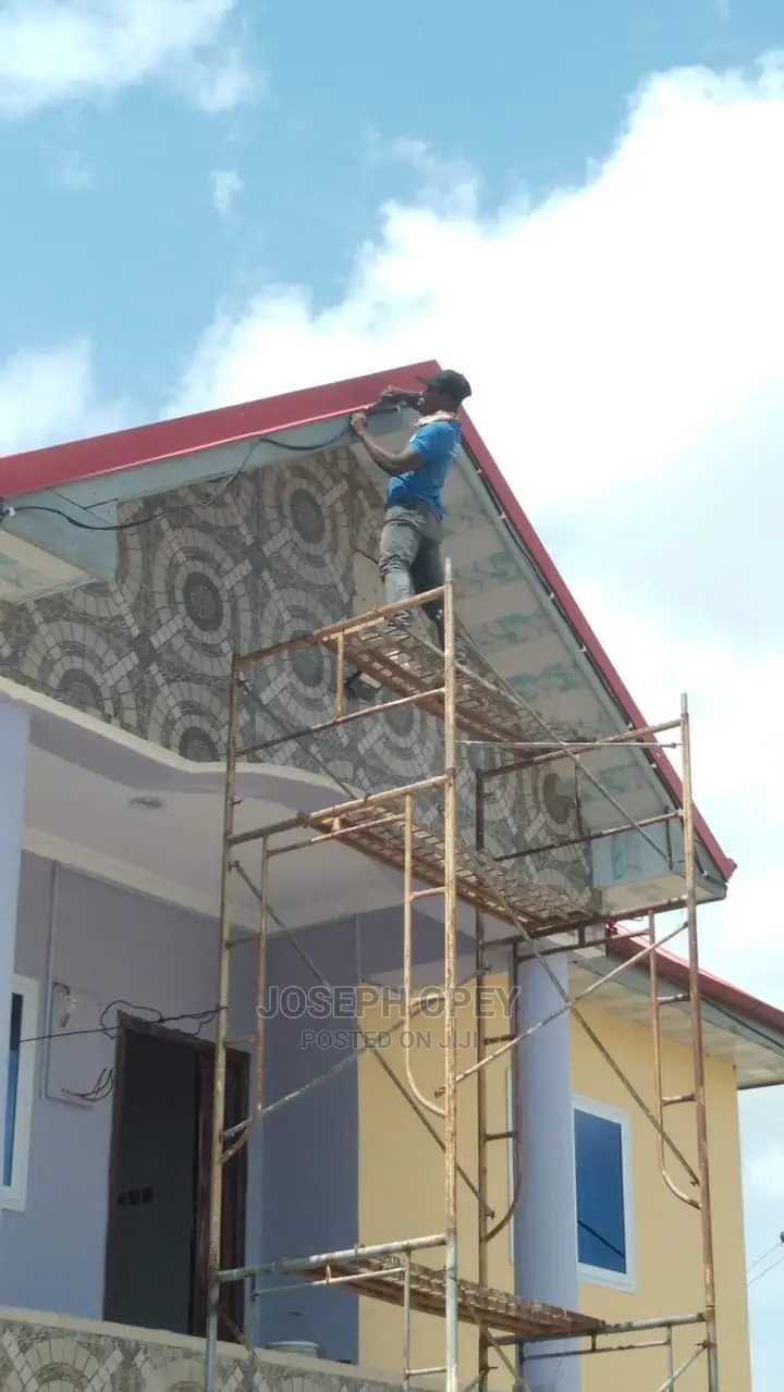 Qualified Electrician