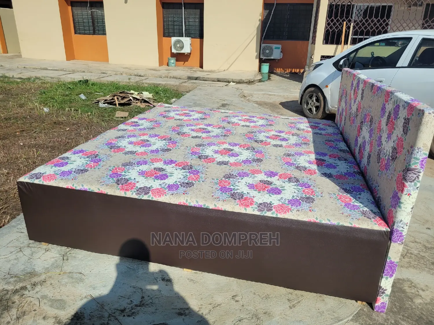 Inbuilt King Size Bed