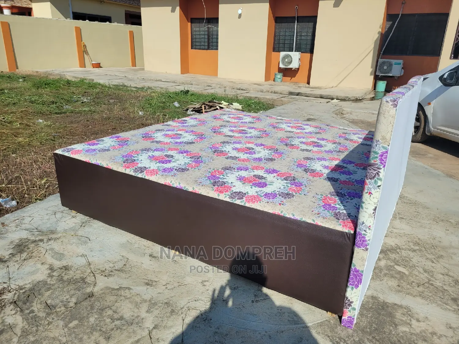 Inbuilt King Size Bed