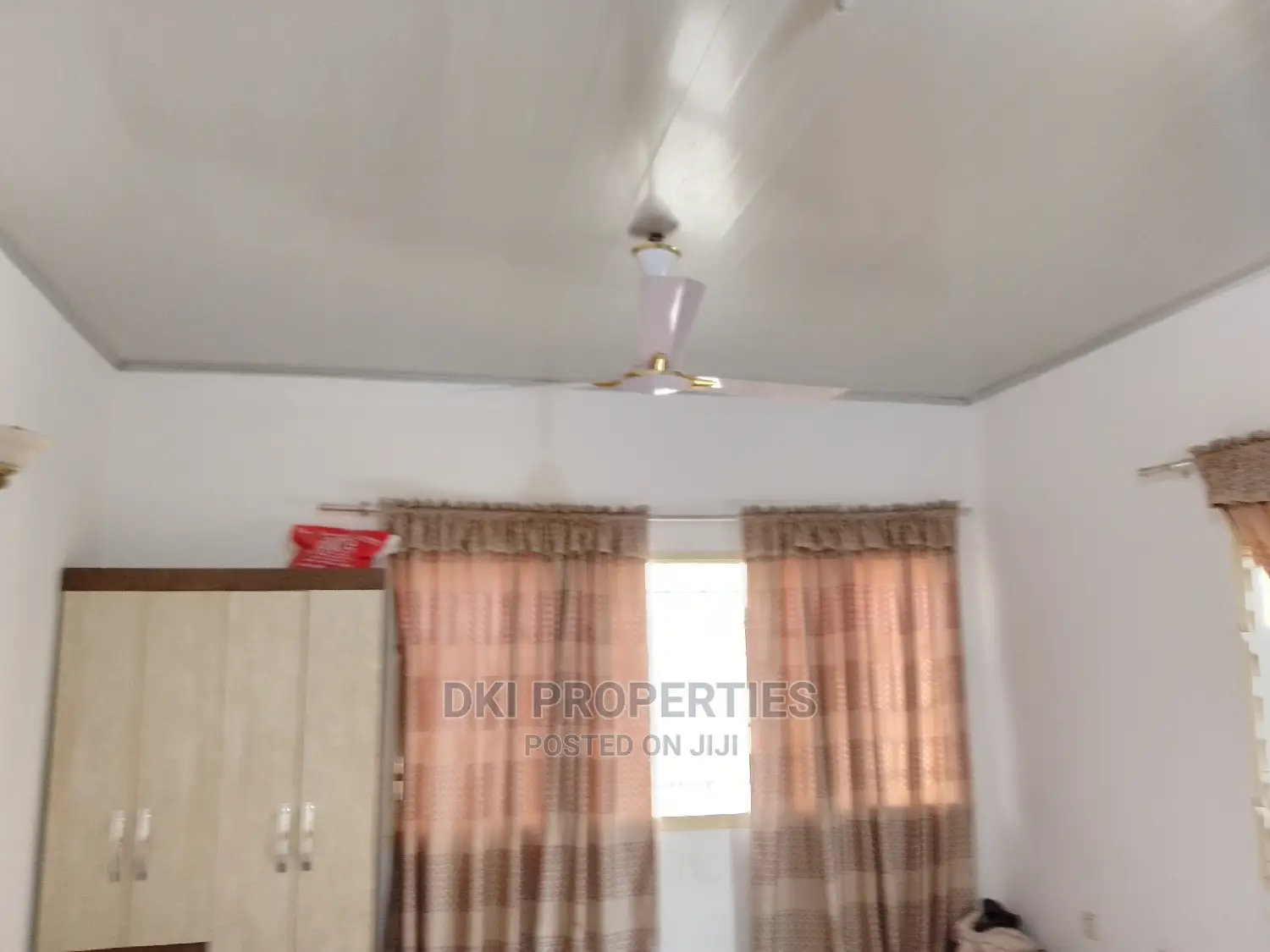 5bdrm House in Dki Properties, Adenta for sale