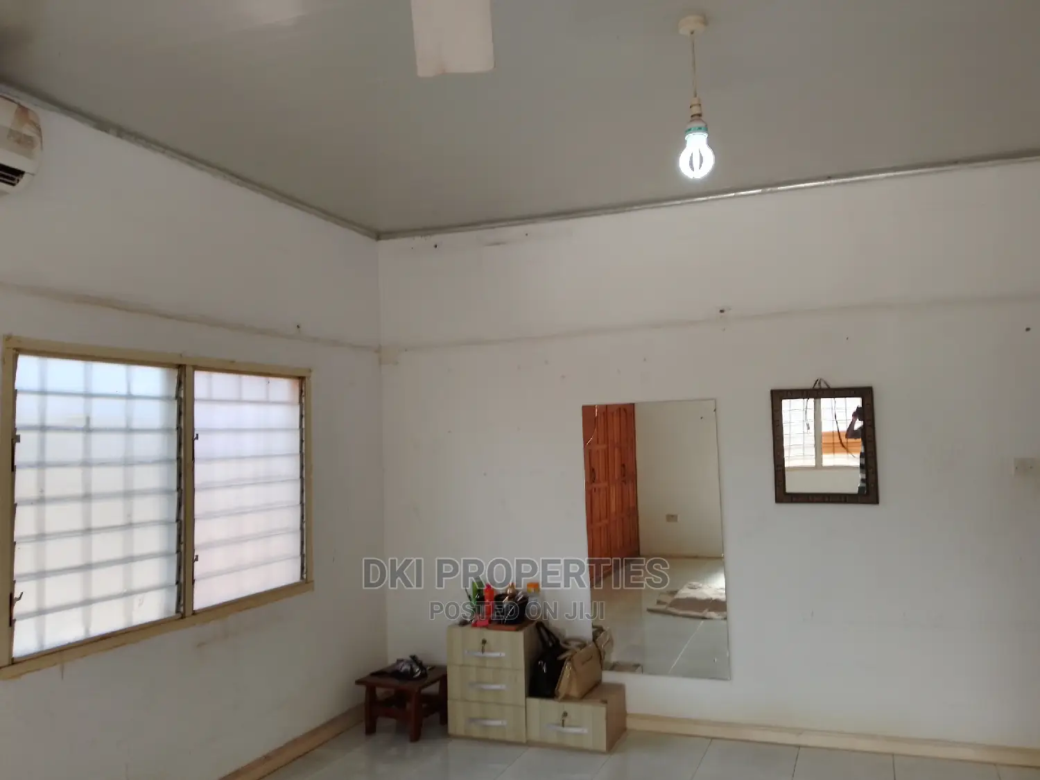 5bdrm House in Dki Properties, Adenta for sale