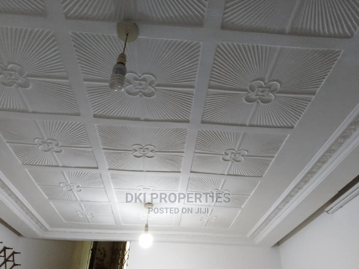 5bdrm House in Dki Properties, Adenta for sale