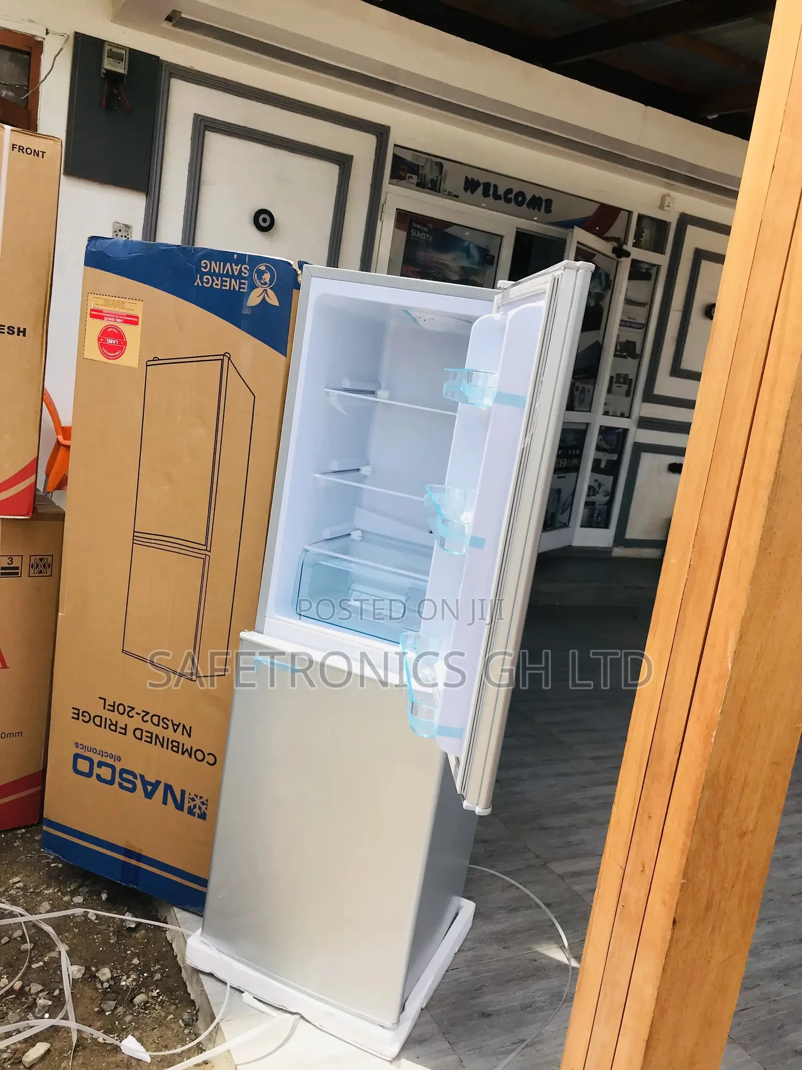 High Unique 147L Doubledoor Fridge Bottomfreezer Nascod2-20f