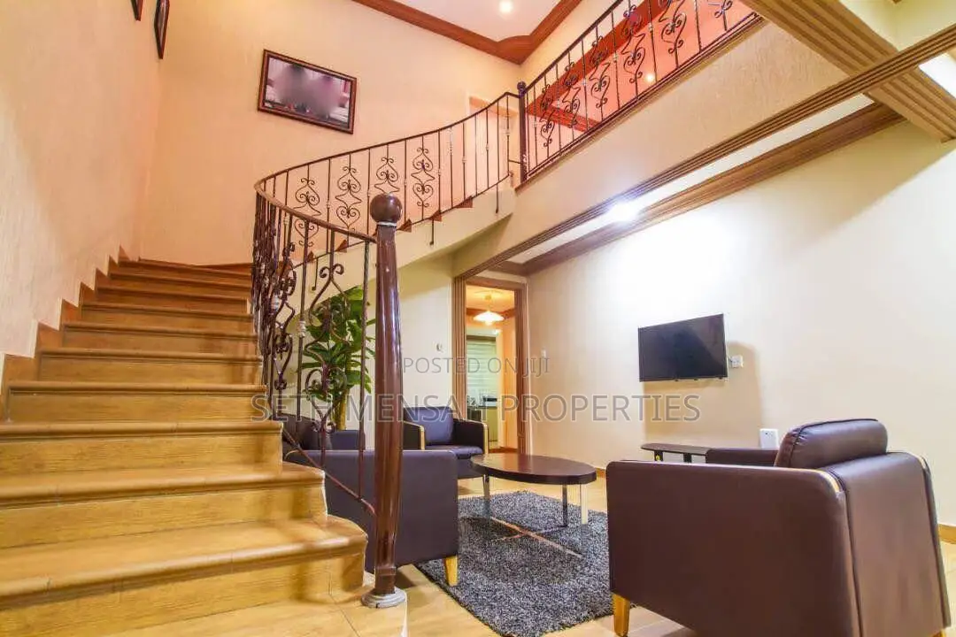 Furnished 5bdrm House in Skm, Adjiriganor for sale