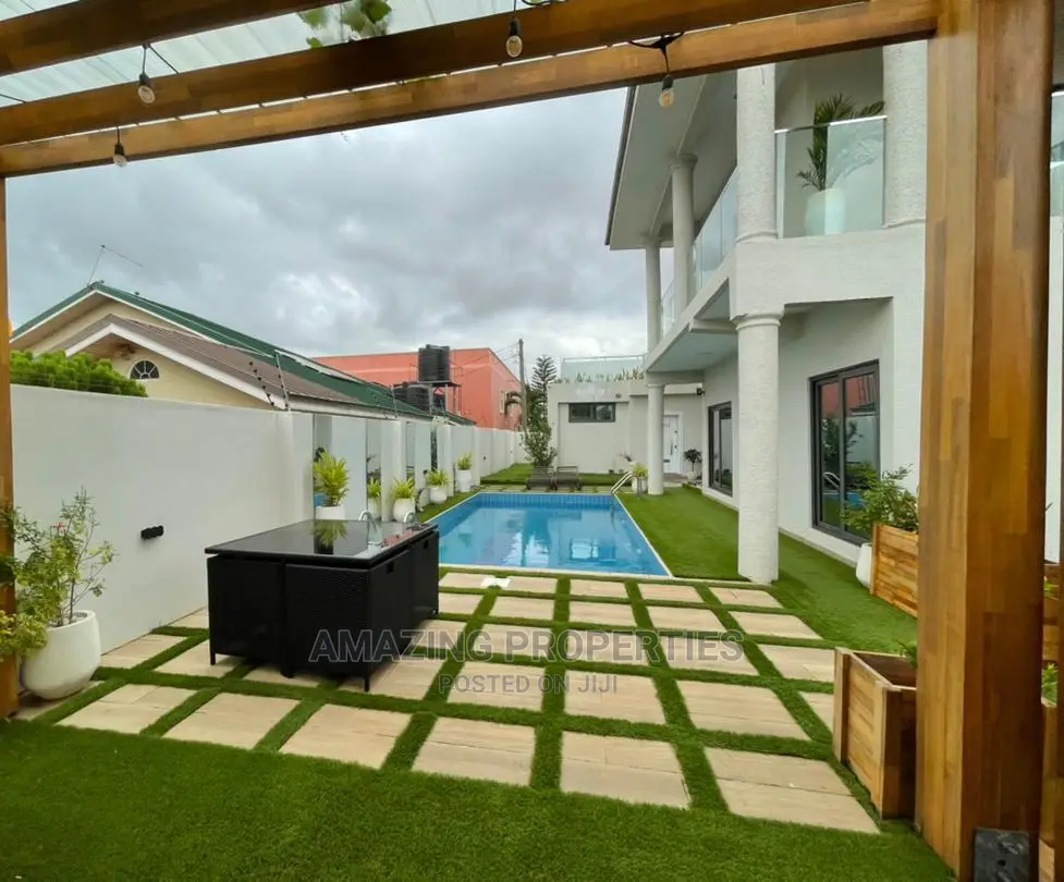 5bdrm House in East Legon for sale