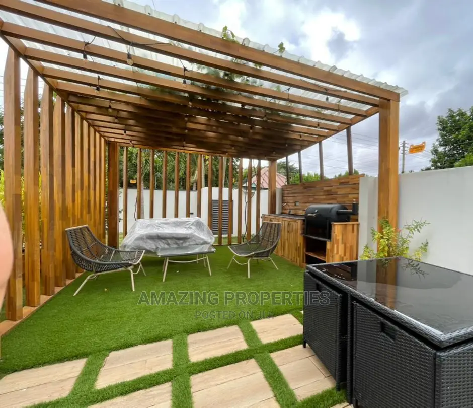 5bdrm House in East Legon for sale