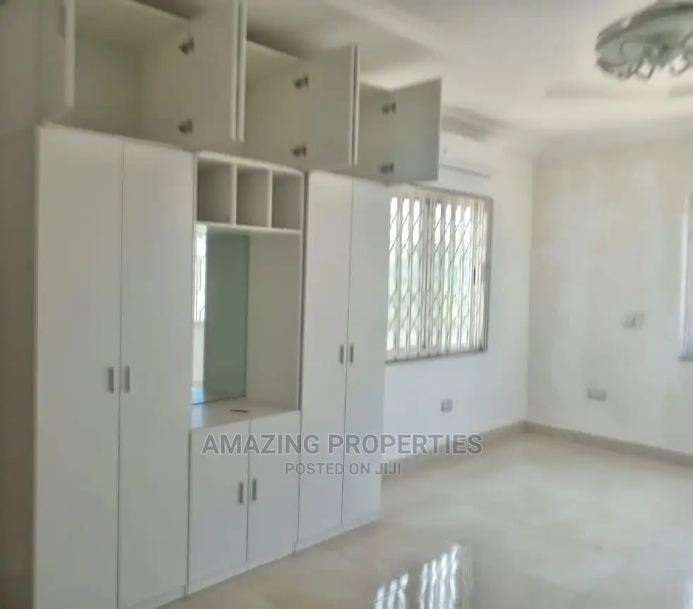 4bdrm House in Spintex for rent