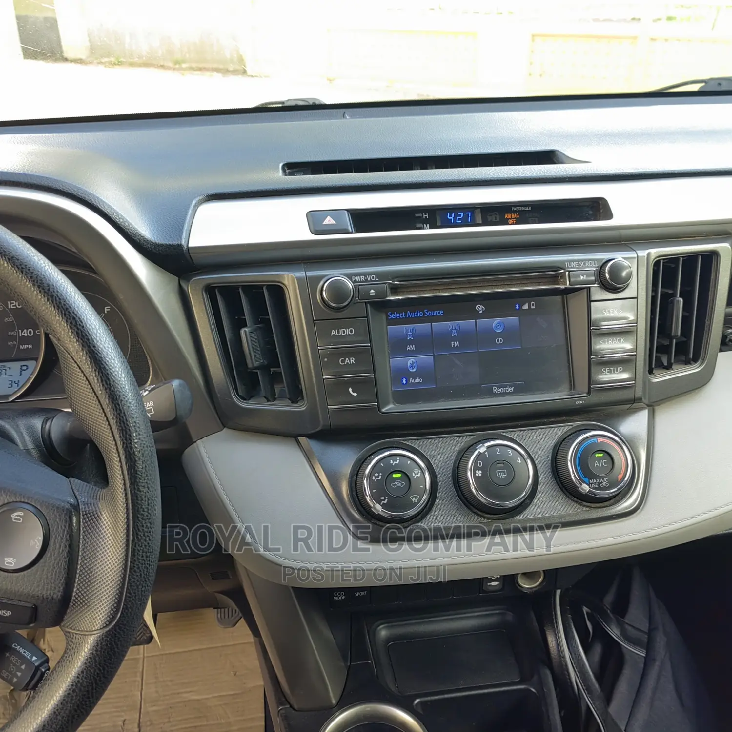 Rent a Car - Toyota Rav 4 Le Grey