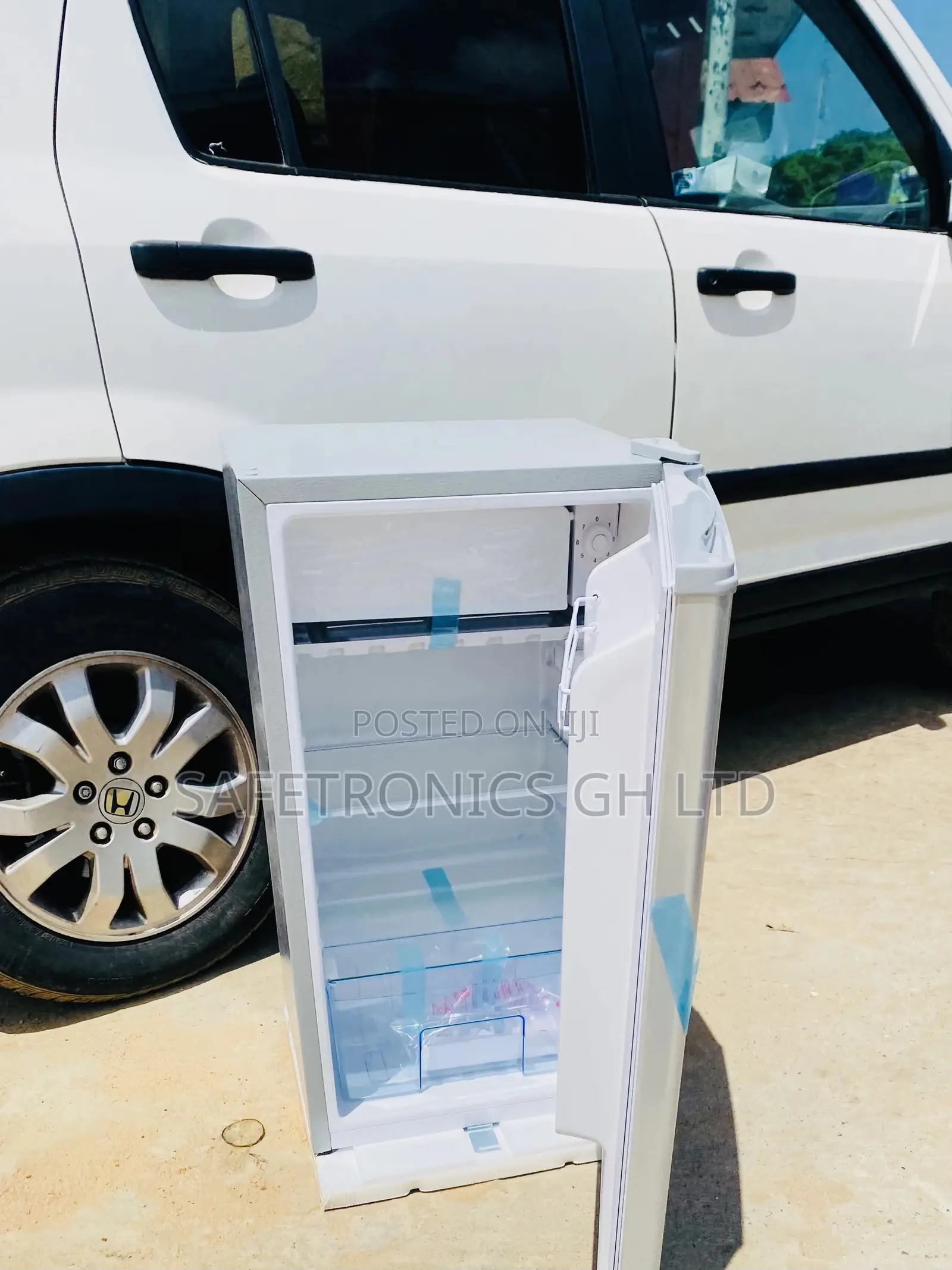 Neat Singledoor Tabletop Zara-11sd 82liters Fridge 