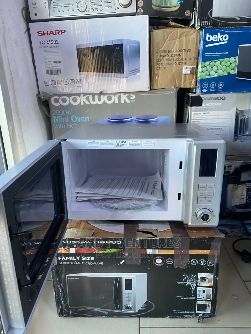 Russell Hobbs Mirror Door Microwave- Uk