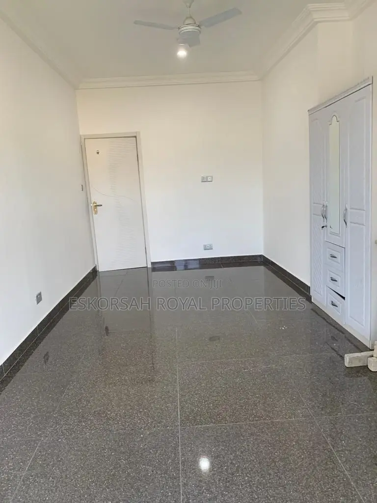 2bdrm Apartment in East Legon Ability for rent