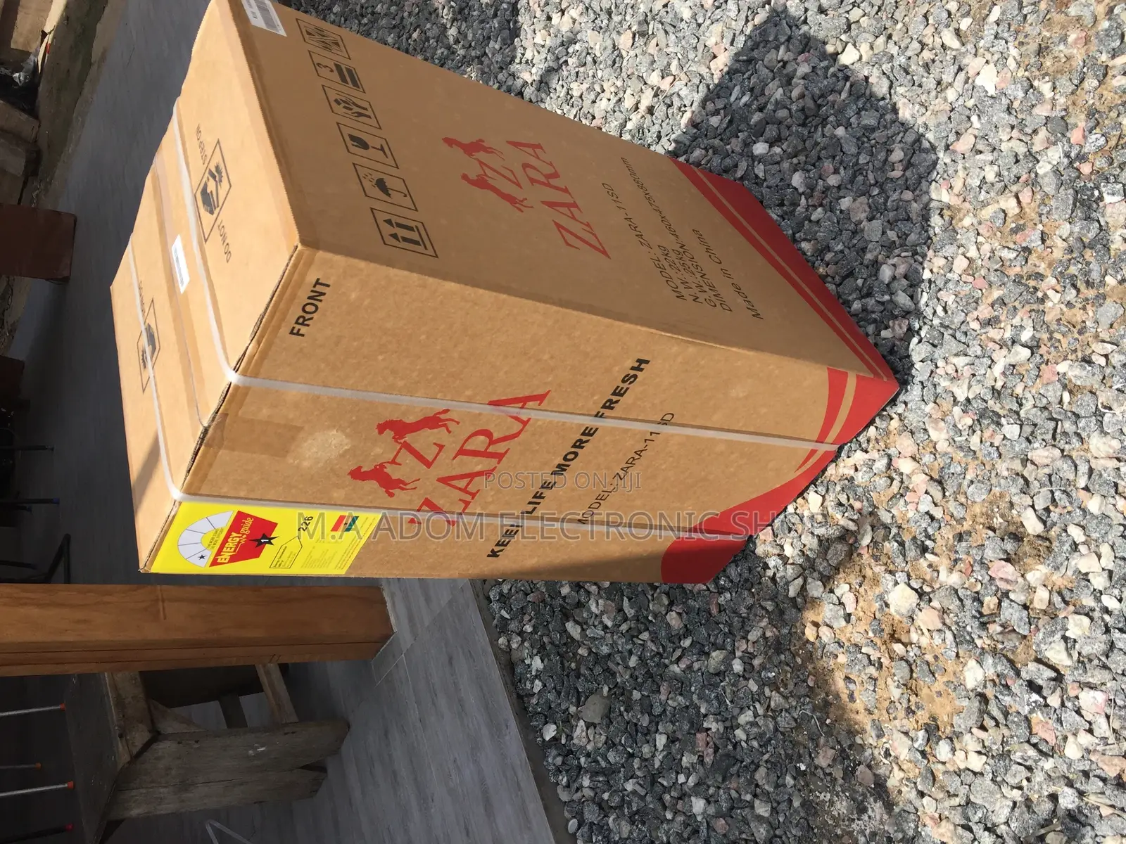 Wire Shelf Zara Table Top Refrigerator 82 Litres