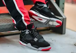 Air Jordan 4 Retro "Bred 2019