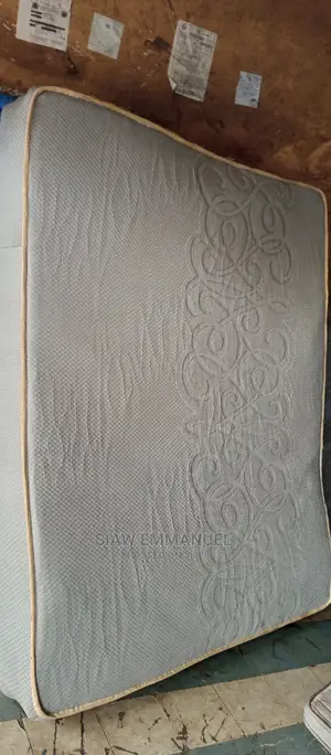 60/80 12 Inches Queen Size Mattresses for Sale