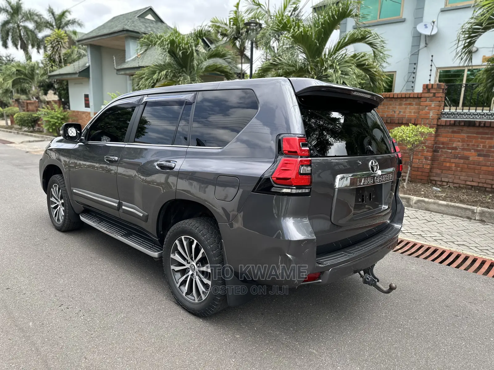 Toyota Land Cruiser Prado 2.7 2017 Gray