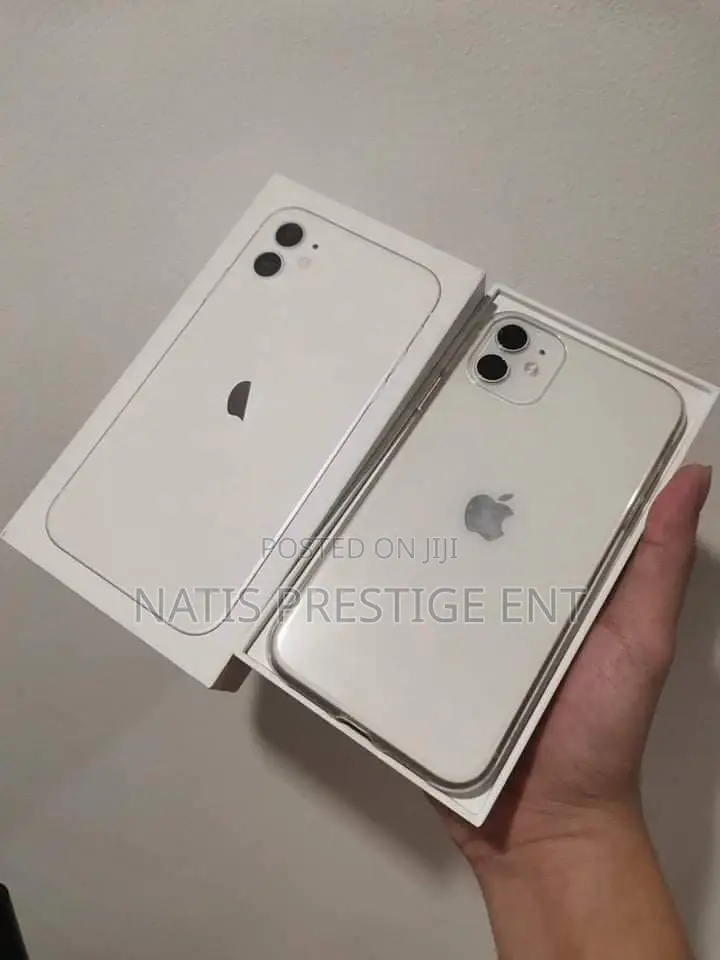 New Apple iPhone 11 128 GB White