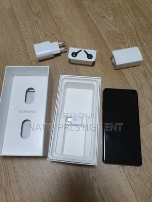 New Samsung Galaxy S10 5G 256 GB Black